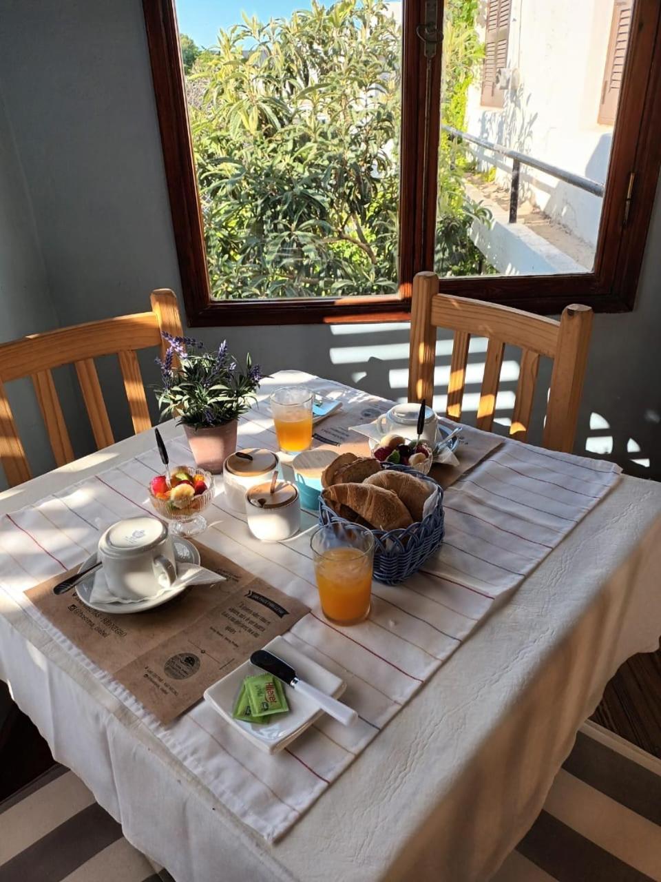Hosteria Isabel Departamentos Y Habitaciones Con Bano Privado Las Grutas Zewnętrze zdjęcie