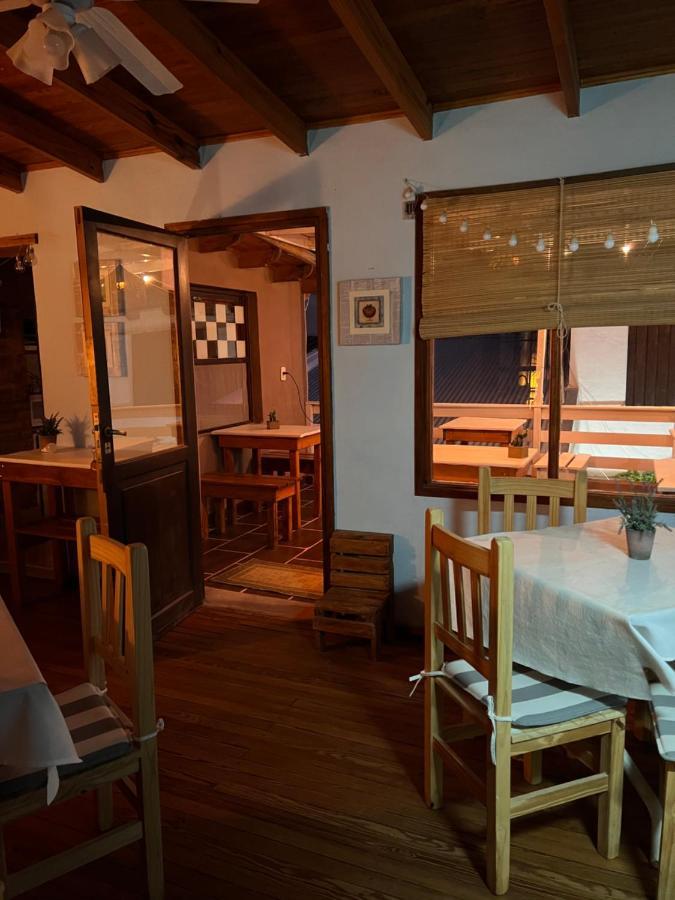 Hosteria Isabel Departamentos Y Habitaciones Con Bano Privado Las Grutas Zewnętrze zdjęcie