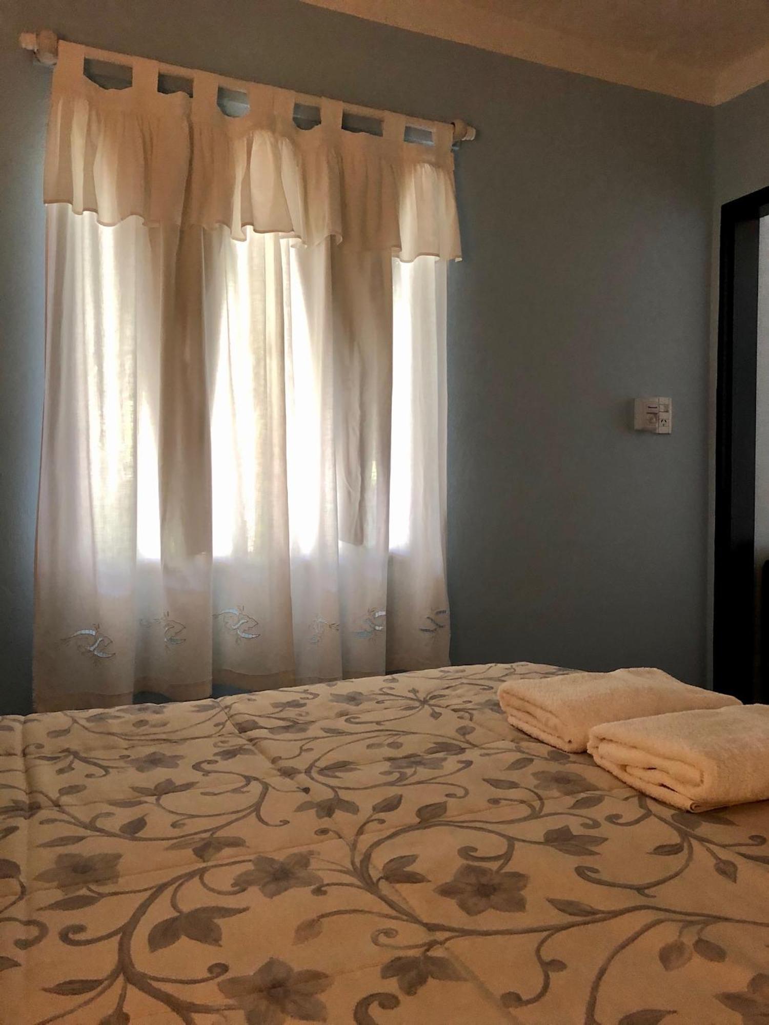 Hosteria Isabel Departamentos Y Habitaciones Con Bano Privado Las Grutas Pokój zdjęcie