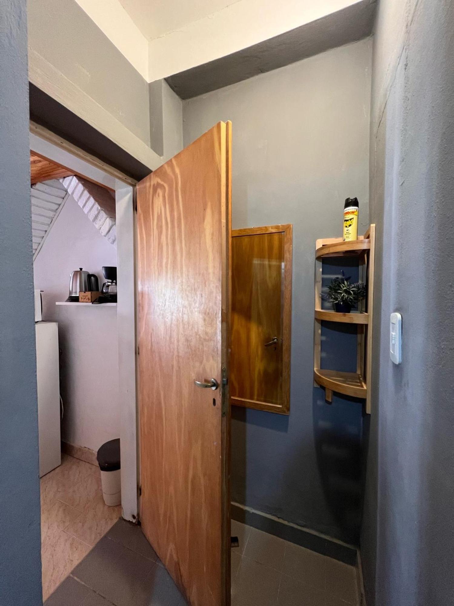 Hosteria Isabel Departamentos Y Habitaciones Con Bano Privado Las Grutas Pokój zdjęcie