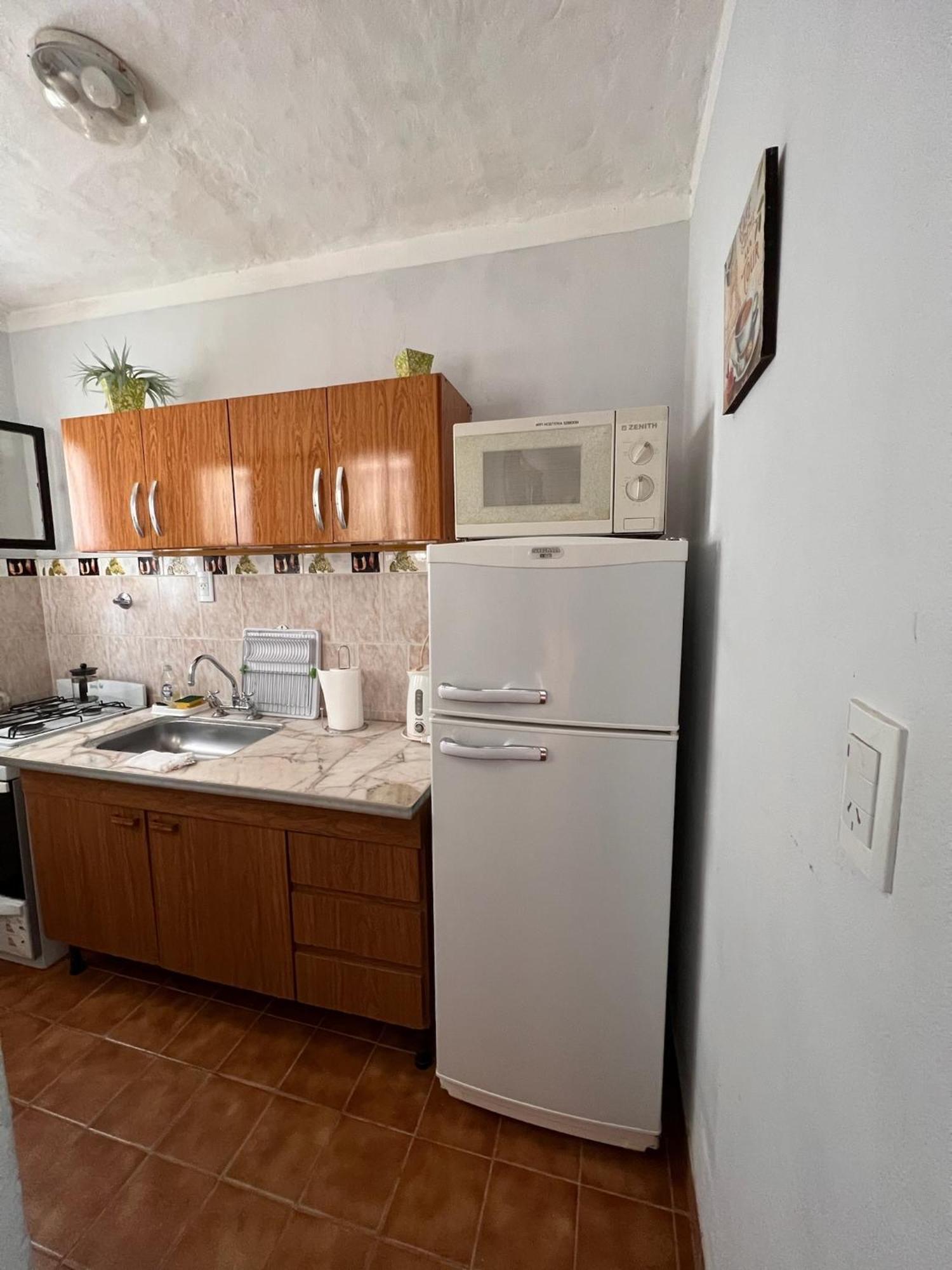 Hosteria Isabel Departamentos Y Habitaciones Con Bano Privado Las Grutas Pokój zdjęcie